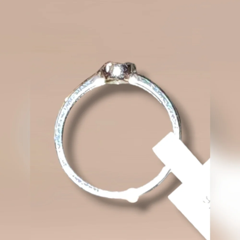 Bezel Set NWT Mouse Ring in 925 Sterling Silver